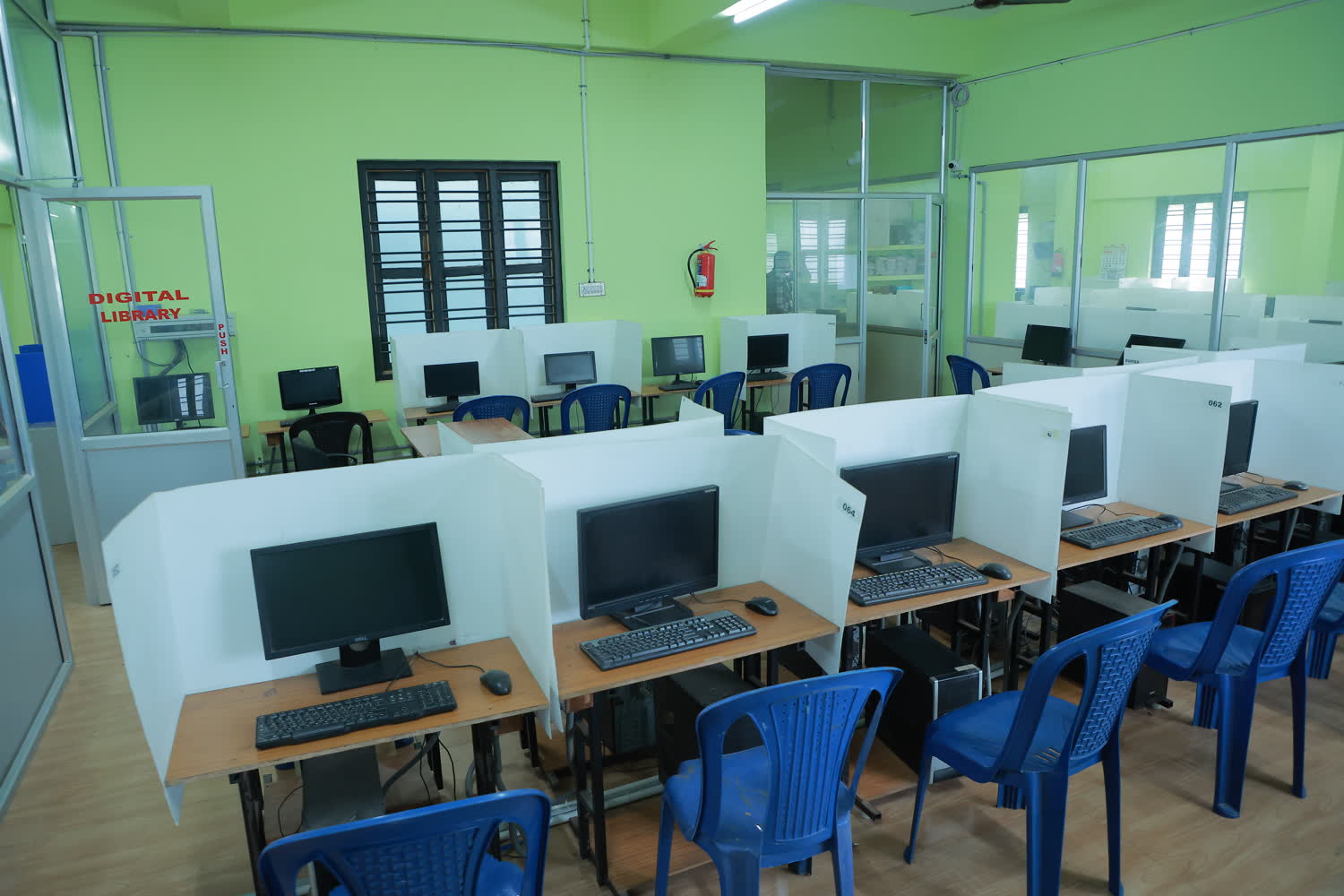 Students learning in a modern computer lab at Maria Polytechnic College